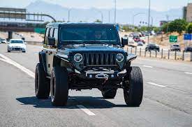 What Is the Recommended Speed Limit for Safe Jeep Driving?